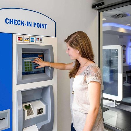 Ibis Budget Orly Rungis Esterno foto