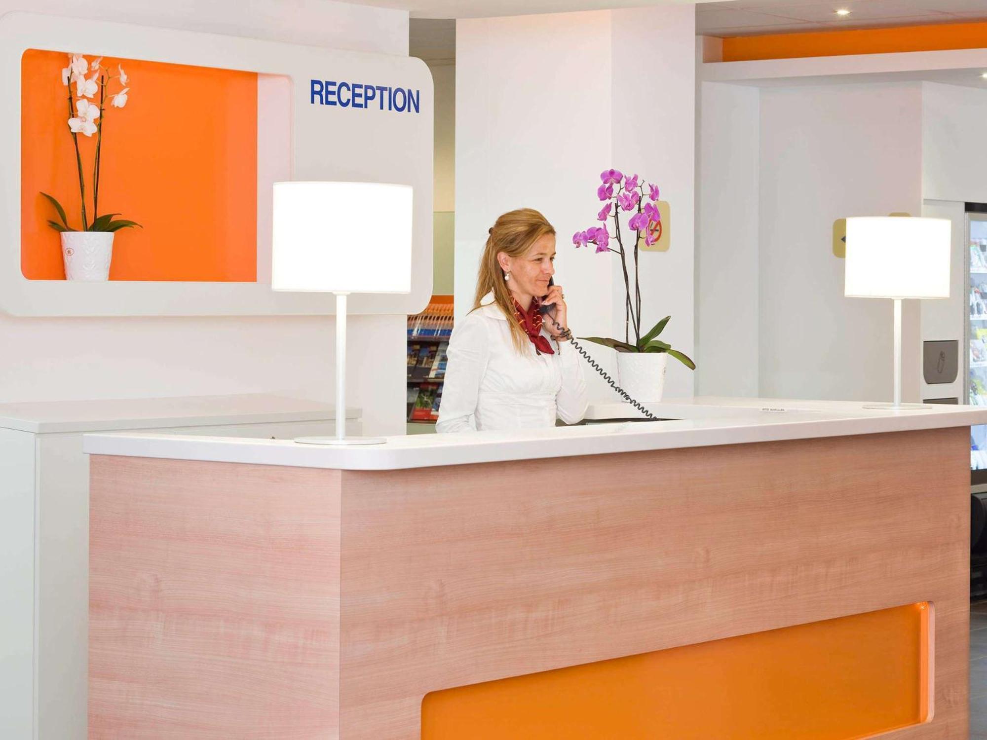 Ibis Budget Orly Rungis Esterno foto